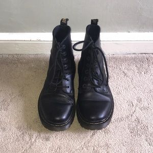 Doc Martens Luana 6 Eye Combat Boots